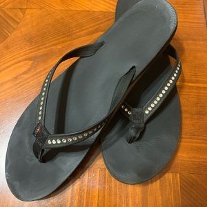 Women’s Black Rainbow Sandals Size 11 w/Crystals